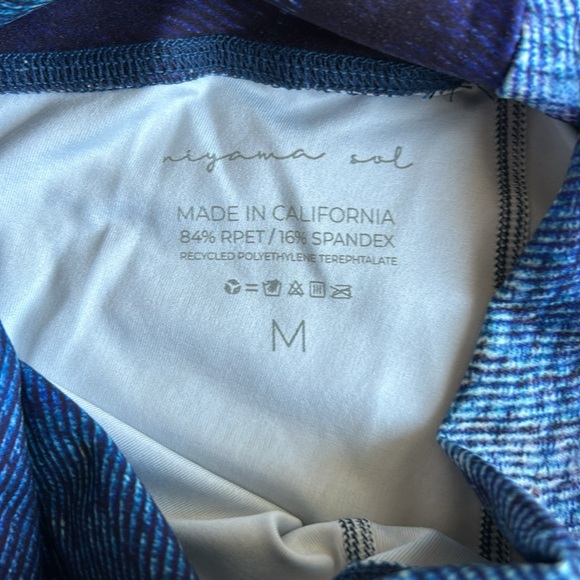 NWT Niyama Sol Morpho Leggings - Picture 7 of 9